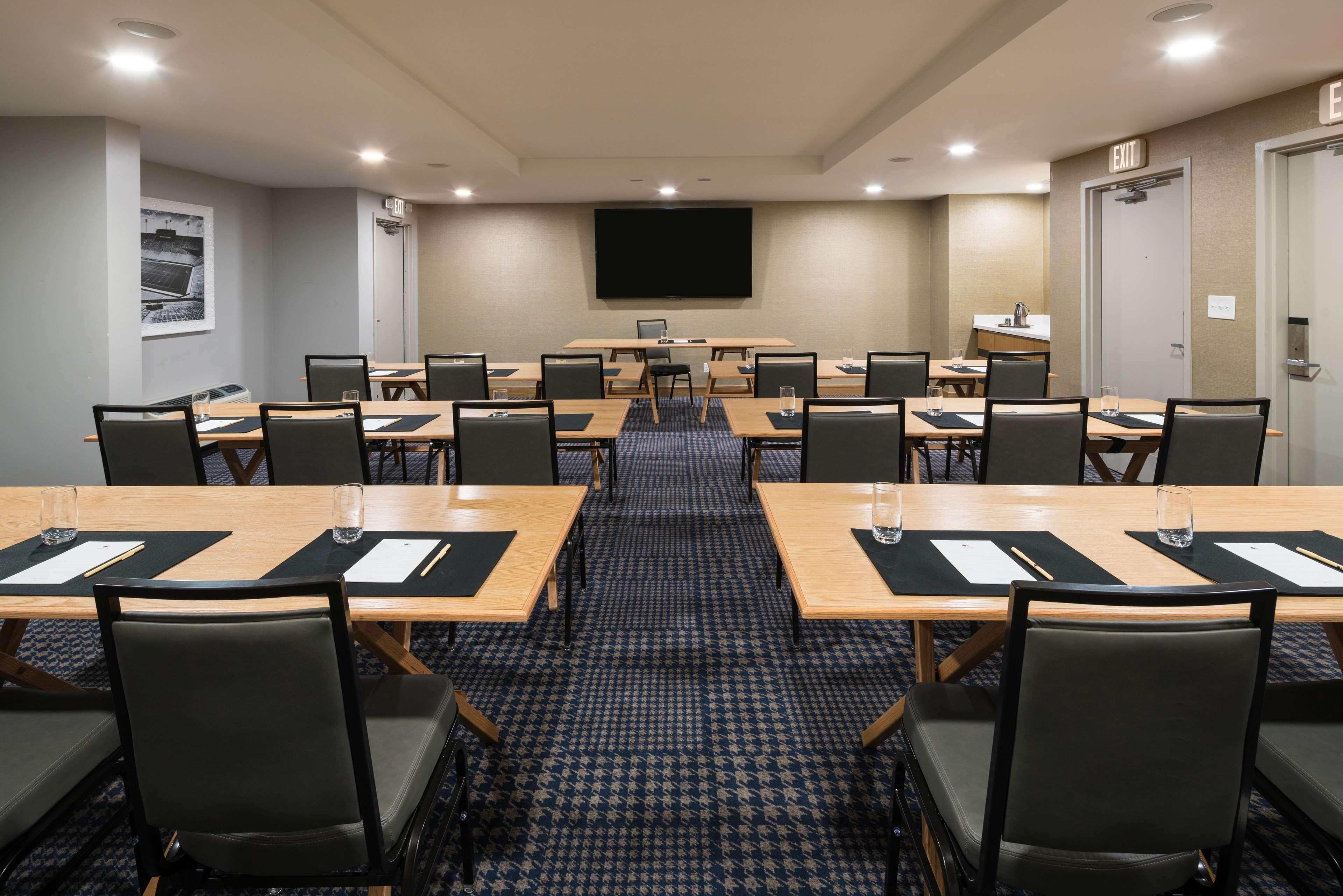 Doubletree By Hilton Gainesville Buitenkant foto