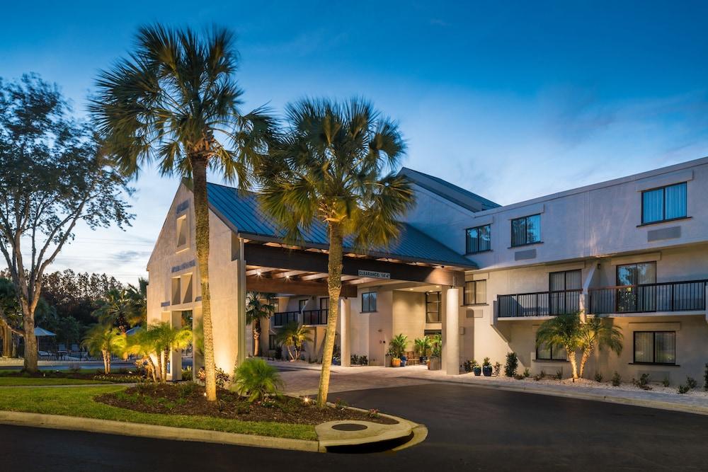 Doubletree By Hilton Gainesville Buitenkant foto